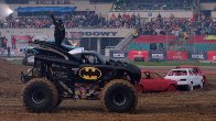 Prezentacja monster trucków: Batman
