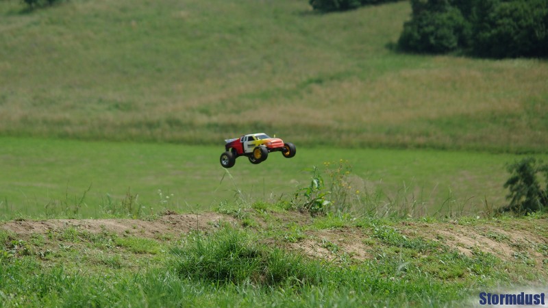 Hubert modelem Traxxas Rustler